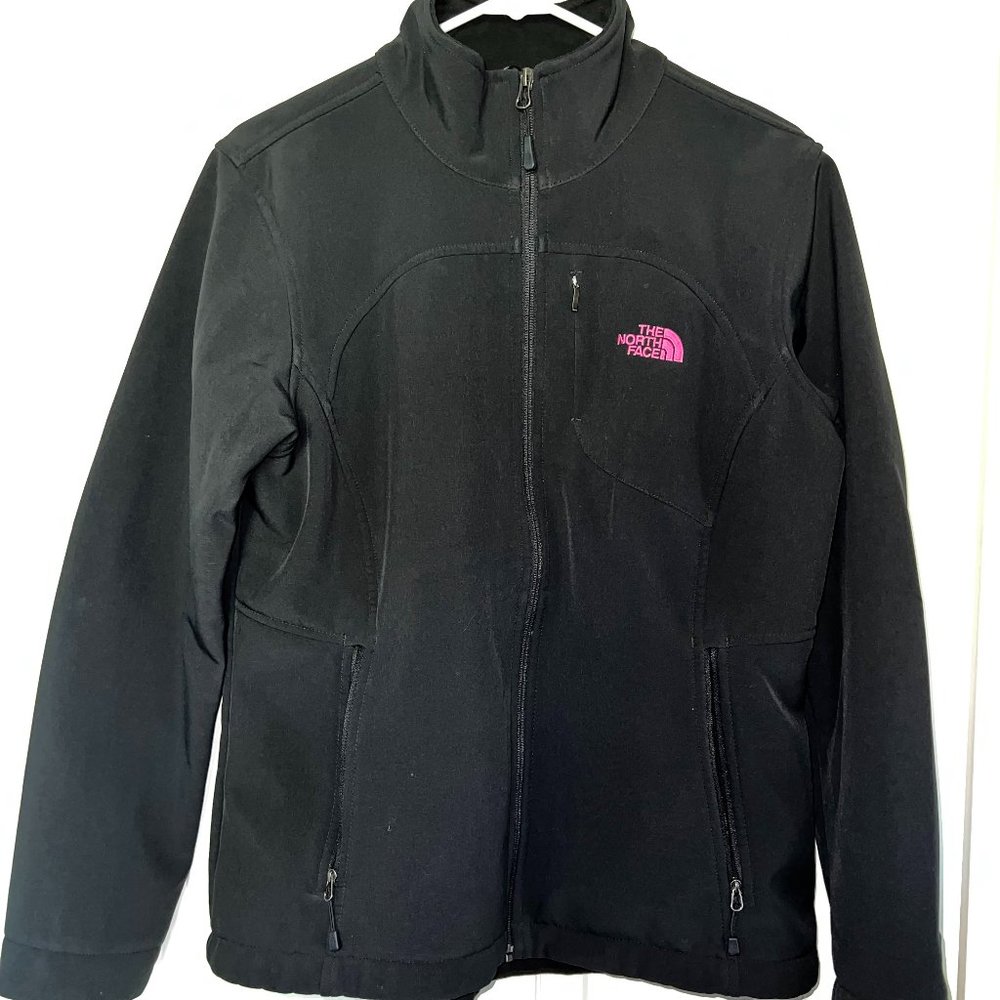 North Face Windwall Women's jacket, Large Breast Cancer Awareness Edition